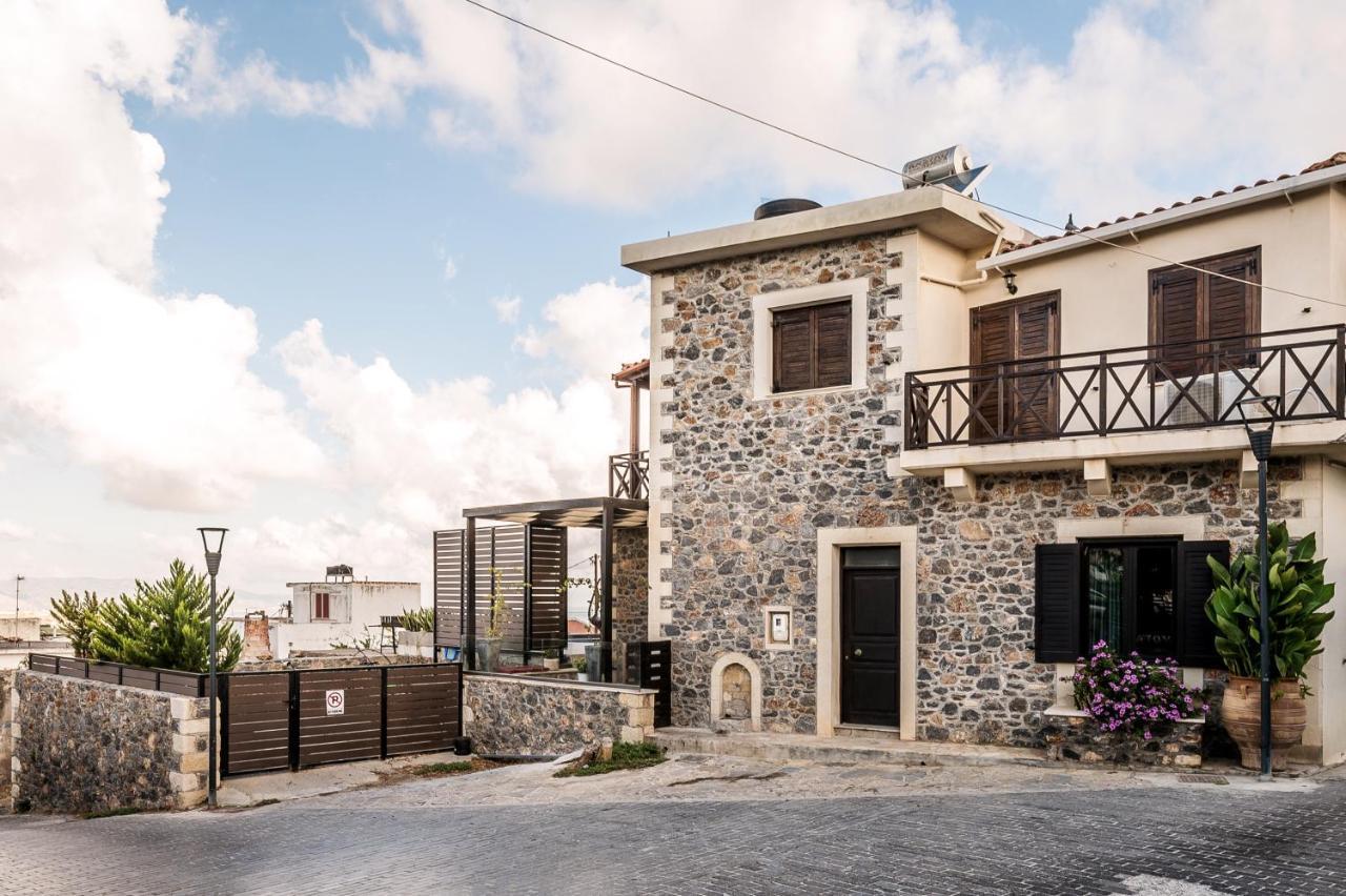 Erini * Elia (Crete)
